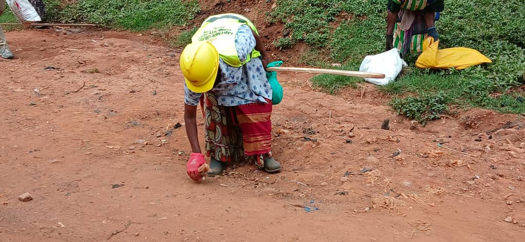 KCCA Pushes Shs 6 Billion Pay Boost for Street Cleaners
