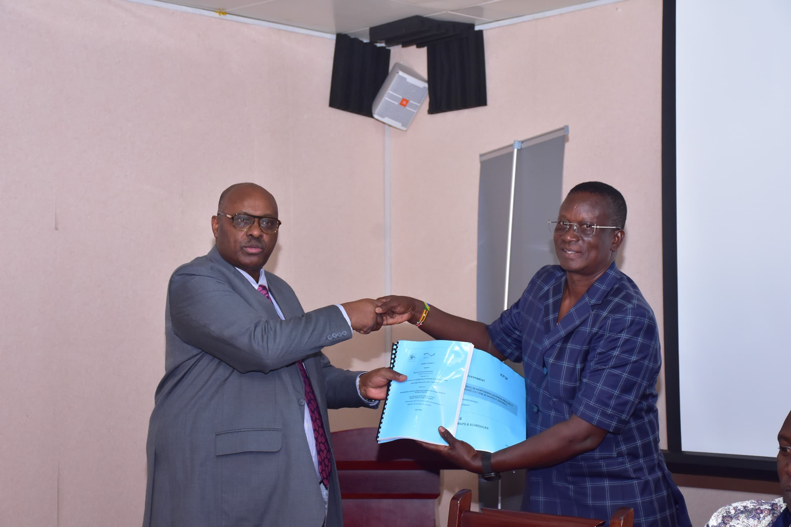Govt unveils 139km rural roads project to boost agricultural trade