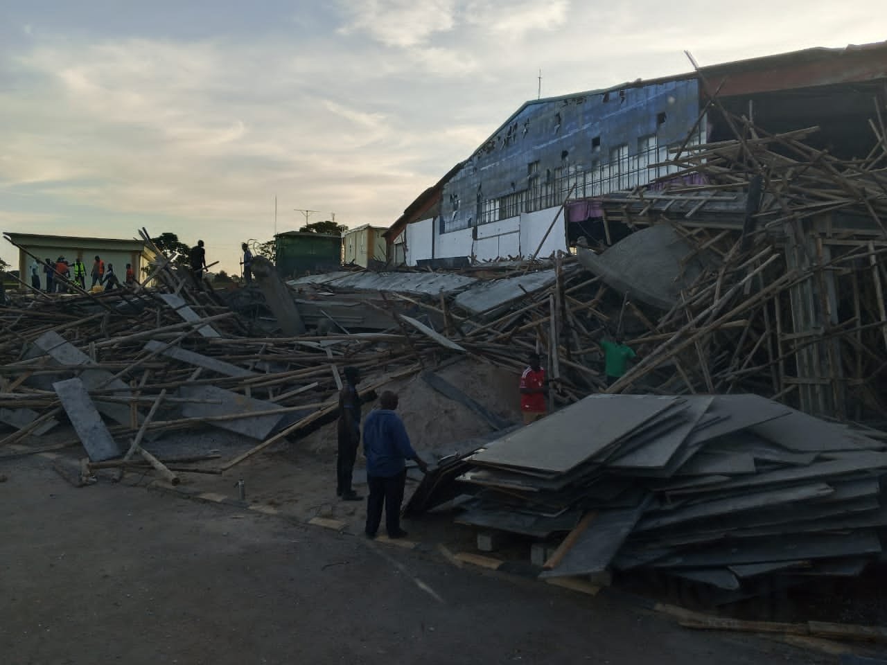 Over 20 rescued as brother Ronnies church building collapses in Wakiso